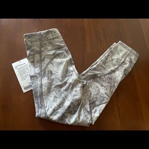 NWT lululemon time to sweat crop 23”